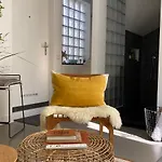 Alojamento de Acomodação e Pequeno-almoço Romantic Wellness 4*