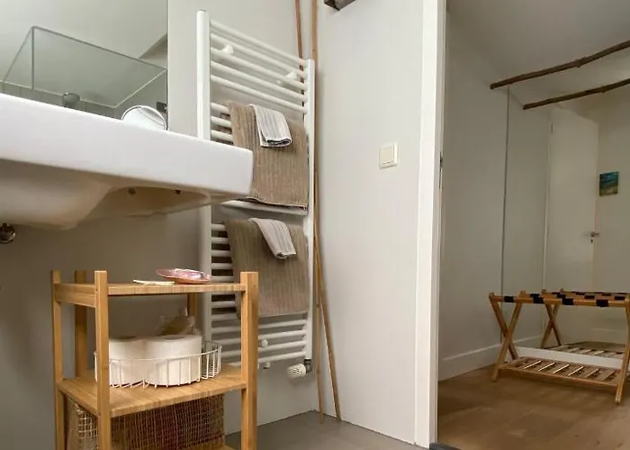 Romantic Wellness Bnb Bed & Breakfast 4*